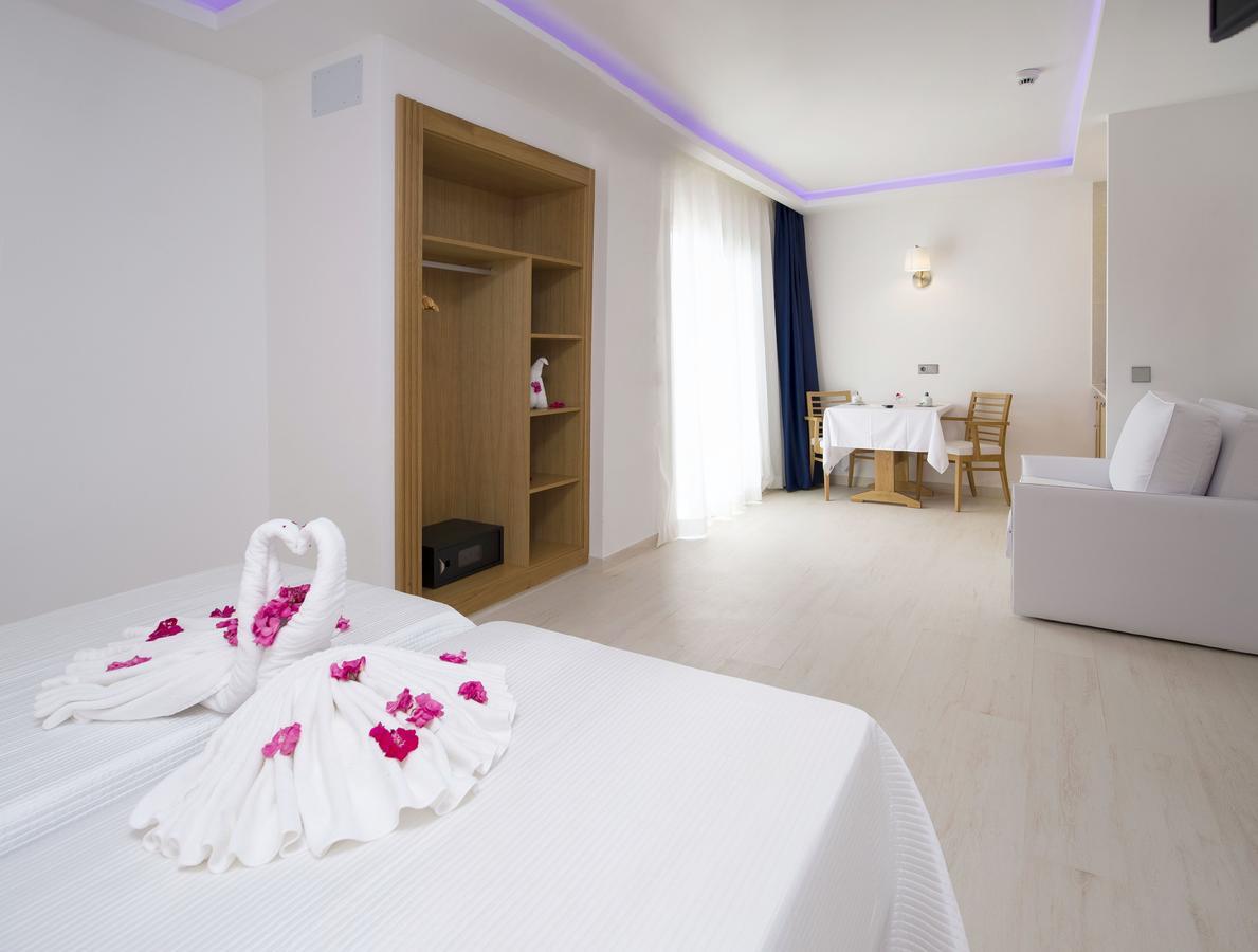 My Way Luxury Ibiza Studio - Ab Group بلايا دي أون بوسا المظهر الخارجي الصورة